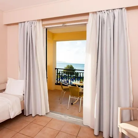 Alykanas Village Hotel 4*