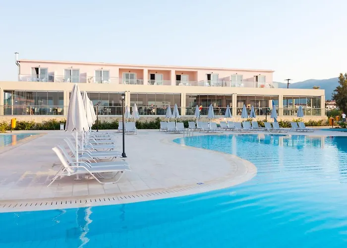 Alykanas Village Hotel 4*